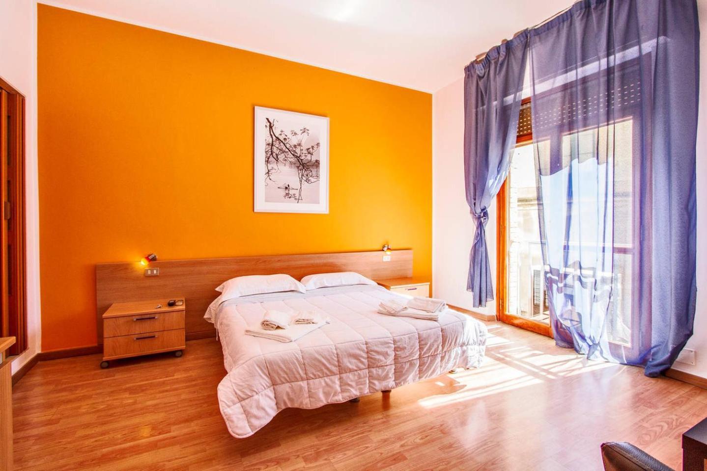 Plaza Bed & Breakfast *